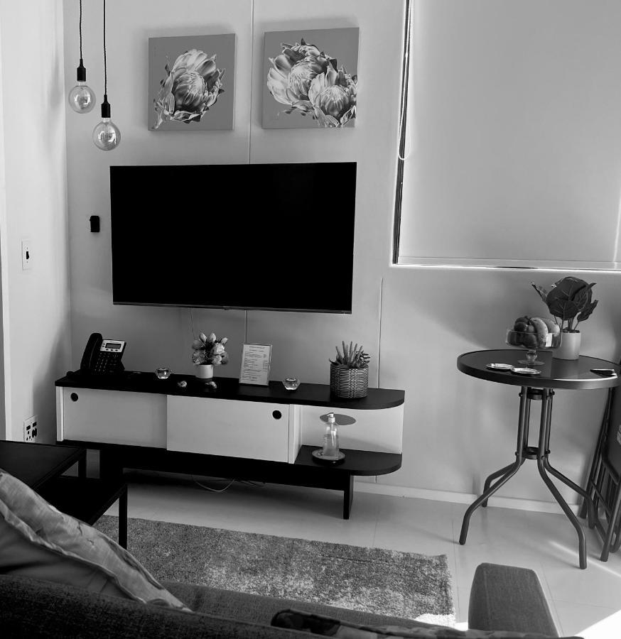 Flamingo Sea Point Sea View Luxury Best Position 1 Bedroom Apartment Queen Size Bed & Inverter For Tv Cape Town Dış mekan fotoğraf